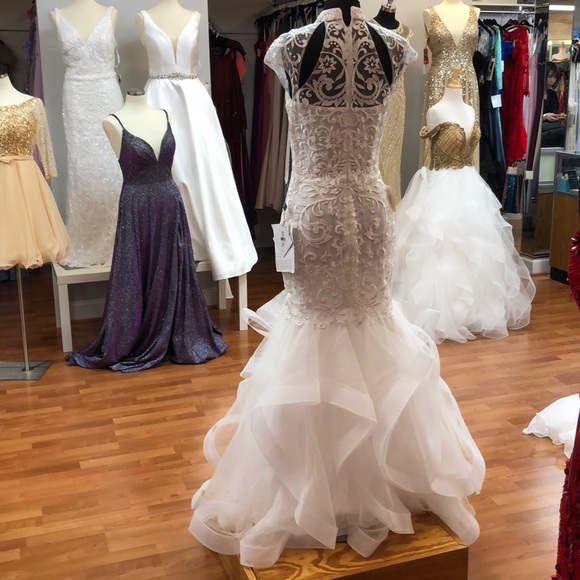 ✔️ White prom dress adorned with beads - Picture 4 of 8